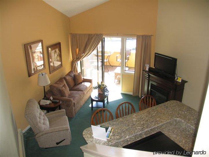 Pointes North Inn Charlevoix Bilik gambar
